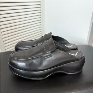 Free People Black Leather Platfrom Loafers - Never Worn